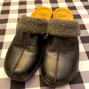 Crazy comfortable Clark Clogs!!!!